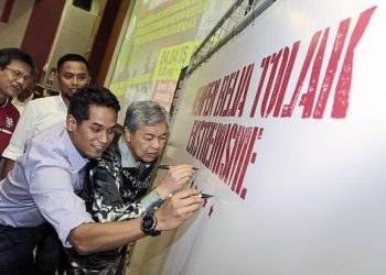 BILA KHAIRY AKAN TINGGALKAN UMNO?