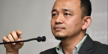 MASZLEE ‘FLIP FLOP’ DALAM ISU PERUNTUKAN SMPC