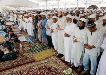 WARGA ASING MENGUASAI MASJID & SURAU SEBAGAI IMAM, SIAK, GURU KAFA