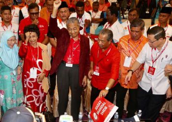 SIAPA PENGKHIANAT SEBENAR, MEIO ATAU PAKATAN HARAPAN?