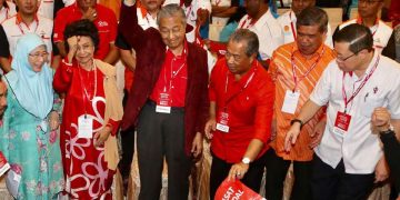 SIAPA PENGKHIANAT SEBENAR, MEIO ATAU PAKATAN HARAPAN?