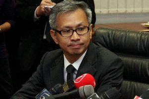 PUAD: TONY PUA PEGAWAI KHAS BERLAGAK MENTERI - Editor Malaysia