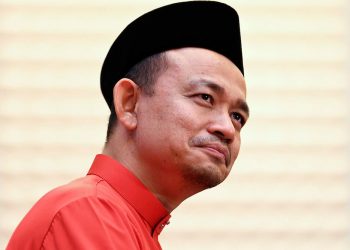 ‘CERTOT’ MASZLEE ‘BACKLASH’ DIRI SENDIRI DAN KERAJAAN