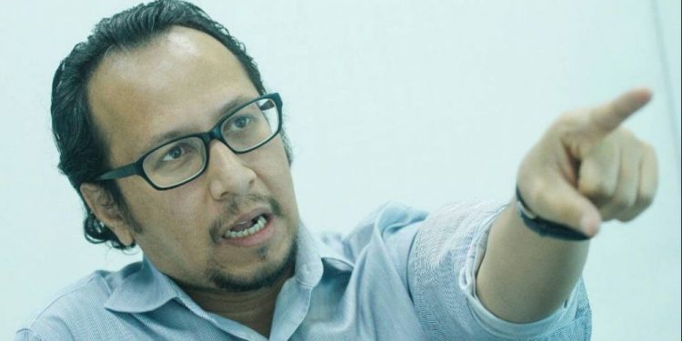 ADIK IPAR TUN DAIM DILANTIK PENASIHAT EKONOMI MAHATHIR