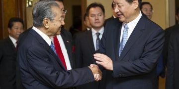 NAJIB: PROTON-GEELY, DAHULU KRITIK, KINI MAHATHIR GEMBIRA