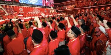 SAJAK: TERIMALAH HAKIKAT