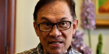 ANWAR BERI ALASAN BUKAN MUDAH JADI PERDANA MENTERI KETIKA INI