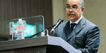 PETROL AKAN NAIK TIDAK LAMA LAGI – NAJIB