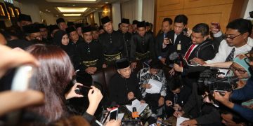 AHLI PARLIMEN UMNO DIUGUT?