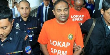 AZEEZ SEDIA DIPENJARA DARI KHIANATI UMNO