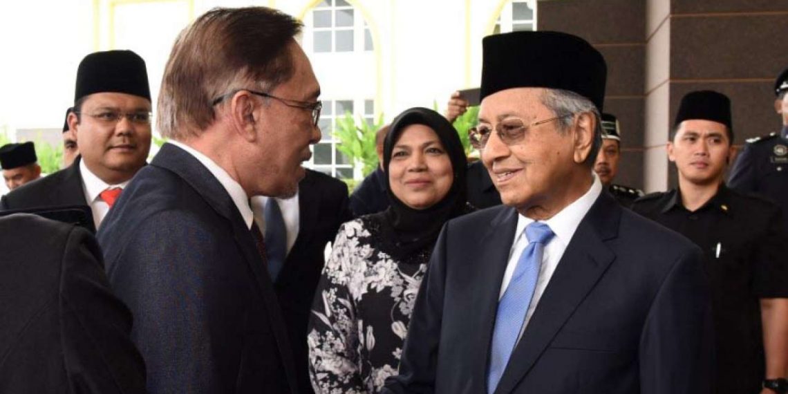 NAZIR HUSSIN: LAYAK ATAU TIDAK ANWAR BERTANDING?