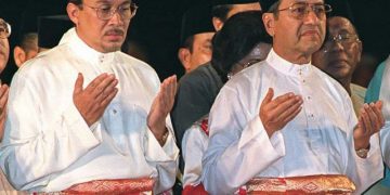 MAHATHIR AKHIRNYA MENGAKU MEMANGSAKAN ANWAR IBRAHIM?