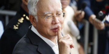 ISU KERAJAAN BOLEH SAMAN FITNAH: KENAPA PAKATAN HANYA BERDIAM DIRI?