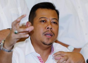 RAZLAN RAFII: PEGUAM NEGARA VETO KES RASUAH ANAK GUAM SENDIRI?