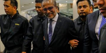 TINDAKAN KE ATAS SHAFEE UNTUK MENIDAKKAN KEADILAN – NAJIB