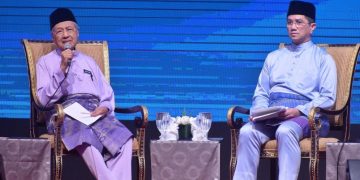 MARA: AZMIN KATA LAIN, MAHATHIR KATA LAIN