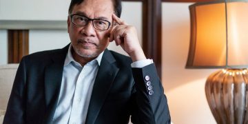 ANWAR, SELANGKAH KE PUTRAJAYA