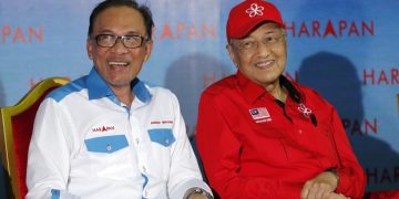ANUAR SHAARI: ANWAR VS MAHATHIR, APAKAH ANWAR SEMAKIN AGRESIF?