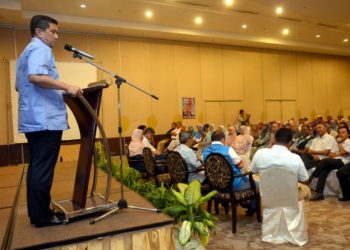 AZMIN: HUJUNG BULAN INI UMNO “TINGGAL 3, 4 KERAT” SAHAJA