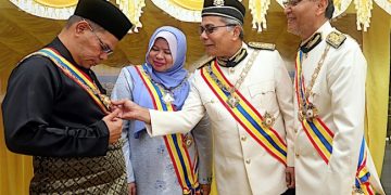 PUAD: MENTERI “HALF PAST SIX”