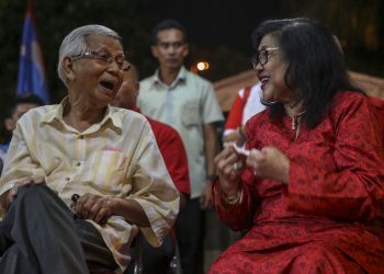 KENAPA DAIM DAN RAFIDAH BERTUKAR NADA?