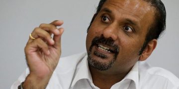 RAMKARPAL (DAP) TANYA AHLI-AHLI PARLIMEN UMNO