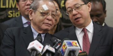 ADAKAH DAP TERLALU BERKUASA LANTAS MAHU MENGGAGALKAN PERHIMPUNAN 812?