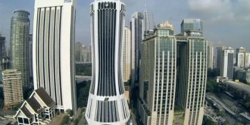 KENYATAAN AKHBAR BEKAS PENGERUSI TABUNG HAJI BERKAITAN HIBAH TH