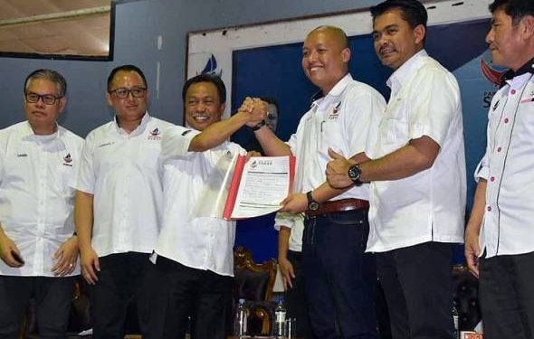 KISAH DARI SABAH: UMNO KUASAI WARISAN?