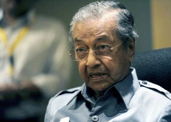 DR. MAHATHIR, PERDANA MENTERI PALING LEMAH SEMENJAK MERDEKA 1957