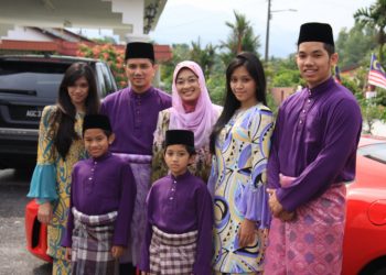 AZMIN SEMAKIN BERNAFSU MENJADI PM