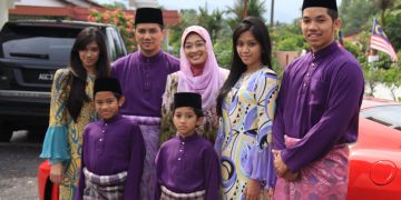 AZMIN SEMAKIN BERNAFSU MENJADI PM