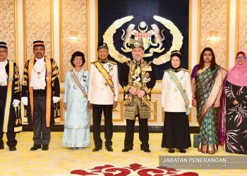 MENJAWAB TULISAN MAHATHIR MENGENAI KEDAULATAN UNDANG-UNDANG