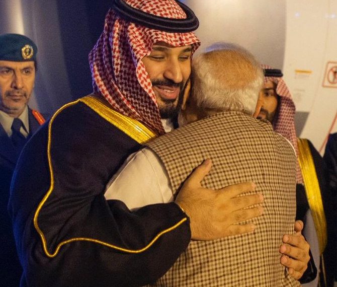 PUTERA MAHKOTA ARAB SAUDI DISAMBUT MESRA OLEH MODI