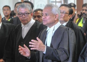 KES NAJIB RAZAK DI MAHKAMAH SEMAKIN KALUT, PEGUAM NEGARA BERTAMBAH KALUT