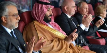 PUTERA MAHKOTA SAUDI BELI KELAB MANCHESTER UNITED HANYA KHABAR ANGIN