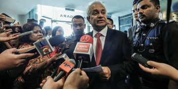TOMMY THOMAS PATUT LETAK JAWATAN: MALUNYA BOSSKU