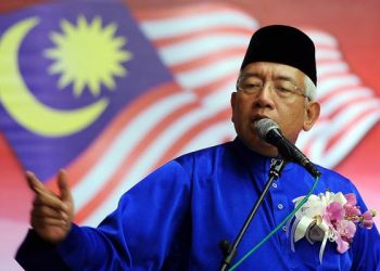 SUSAH DAN SENANG BIARLAH BERSAMA – MAHDZIR KHALID