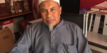 PENGIKTIRAFAN UEC OLEH TOMMY THOMAS BAGAIKAN AGENDA MENGHINA BAHASA KEBANGSAAN