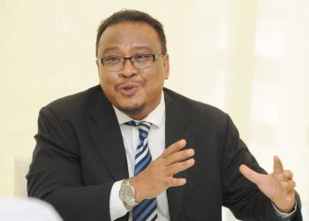 BUZZE AZAM MENJAWAB 3 SOALAN KONTROVERSI BERKAITAN STATUT ROM