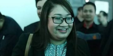 PEGUAM NEGARA BERKOMPLOT DENGAN KUIL MENYINGKIR PEGUAM SYAZLIN