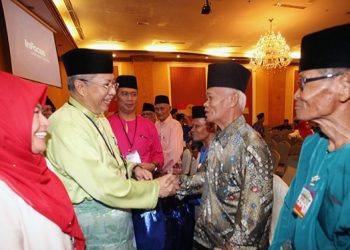TINGGALKAN BERSATU DAN SERTAI MUAFAKAT NASIONAL – ANNUAR MUSA