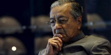 TIGA PILIHAN BUAT MAHATHIR JIKA TIDAK MAHU SERAH KUASA KEPADA ANWAR – ISHAM JALIL