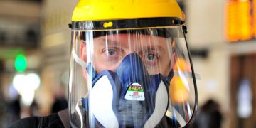 PANDEMIK COVID-19 MEMUNCAK DI ITALI: APA IKTIBAR DARIPADANYA?