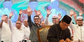 SULAIMAN MD ALI DILANTIK KETUA MENTERI MELAKA KE-12, PAKATAN HARAPAN PULA PERAK TUMBANG