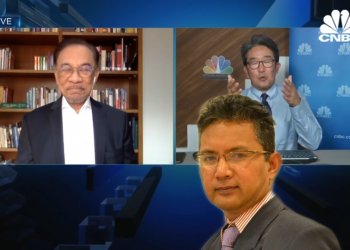 “MAHATHIR PENIPU, SAYA SEKARANG TIDAK LAGI PERCAYA MAHATHIR” – ANWAR