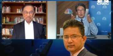 “MAHATHIR PENIPU, SAYA SEKARANG TIDAK LAGI PERCAYA MAHATHIR” – ANWAR