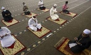 MASJID DAN SURAU WILAYAH PERSEKUTUAN DIBERI KEBENARAN BEROPERASI SEPERTI BIASA KECUALI ZON MERAH