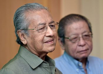 SERAKAH POLITIK MAHATHIR, TERSALAH TAFSIR APABILA DILANTIK SEBAGAI PERDANA MENTERI INTERIM