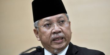 LIMA SOALAN UNTUK MENTERI WILAYAH PERSEKUTUAN, TAN SRI ANNUAR MUSA